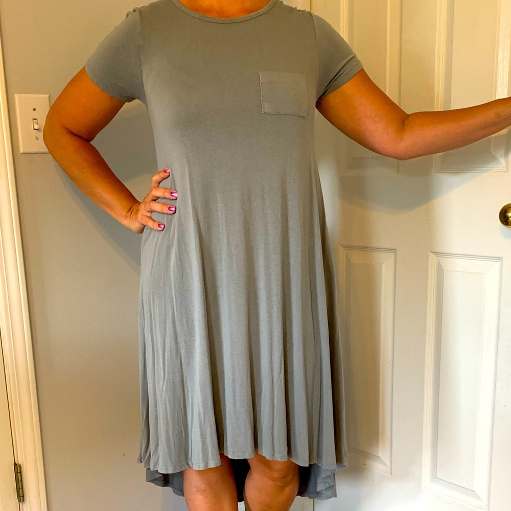 😎 LULAROE CARLY DRESS - Grey- Size XS - Picture 2 of 10